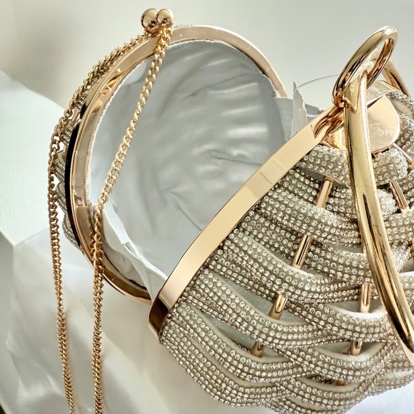 Forever New Woven handbag - Picture 8 of 9